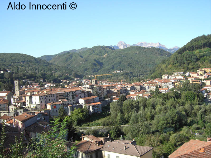 CASTELNUOVO DI GARFAGNANA: PANORAMA 3' IMMAGINE